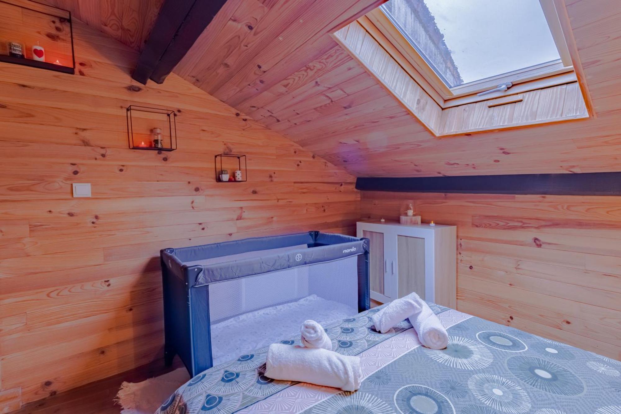 Le Chalet Saint-Pardoux-la-Riviere Luaran gambar