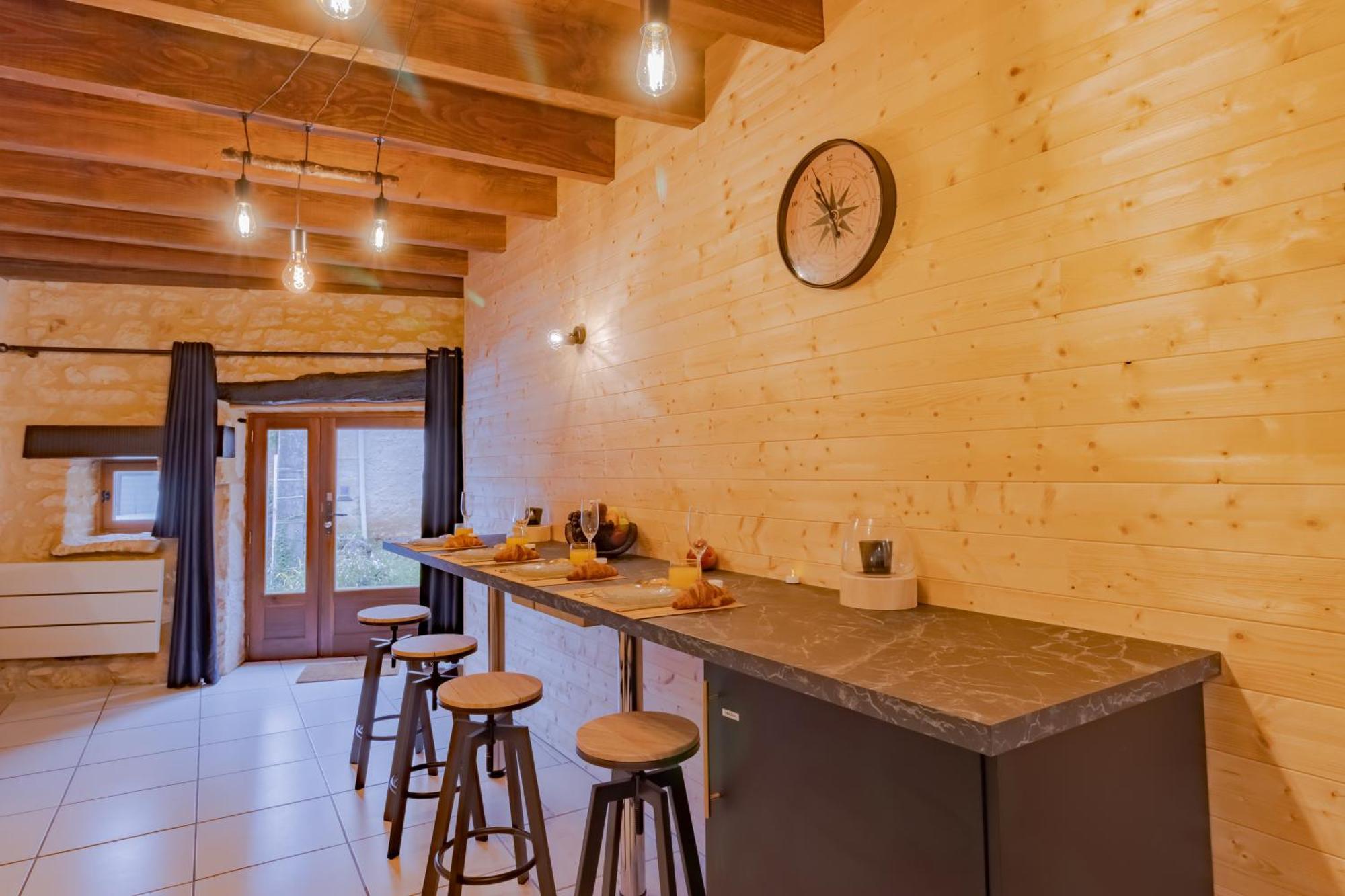 Le Chalet Saint-Pardoux-la-Riviere Luaran gambar